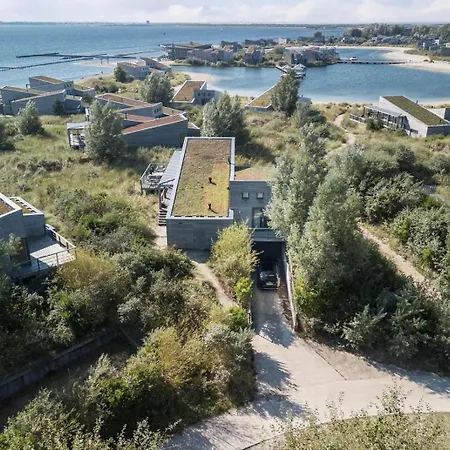 70 - Timber & Tide | Surrounded By Nature On The Waterfront *
