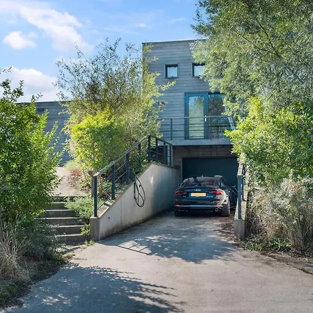 Villa 70 - Timber & Tide | Surrounded By Nature On The Waterfront *